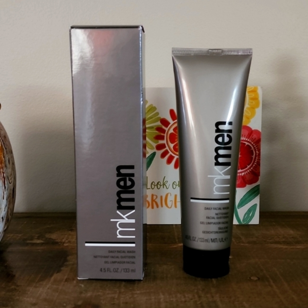 MENS DAILY FACIAL WASH